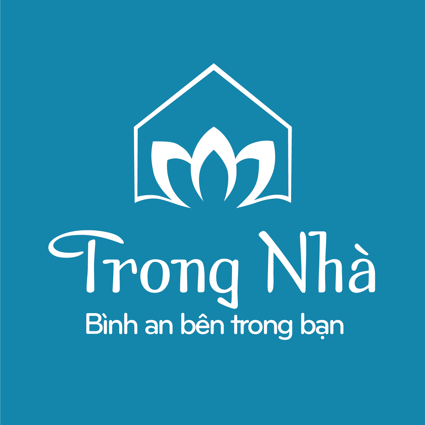 Trong Nhà Logo